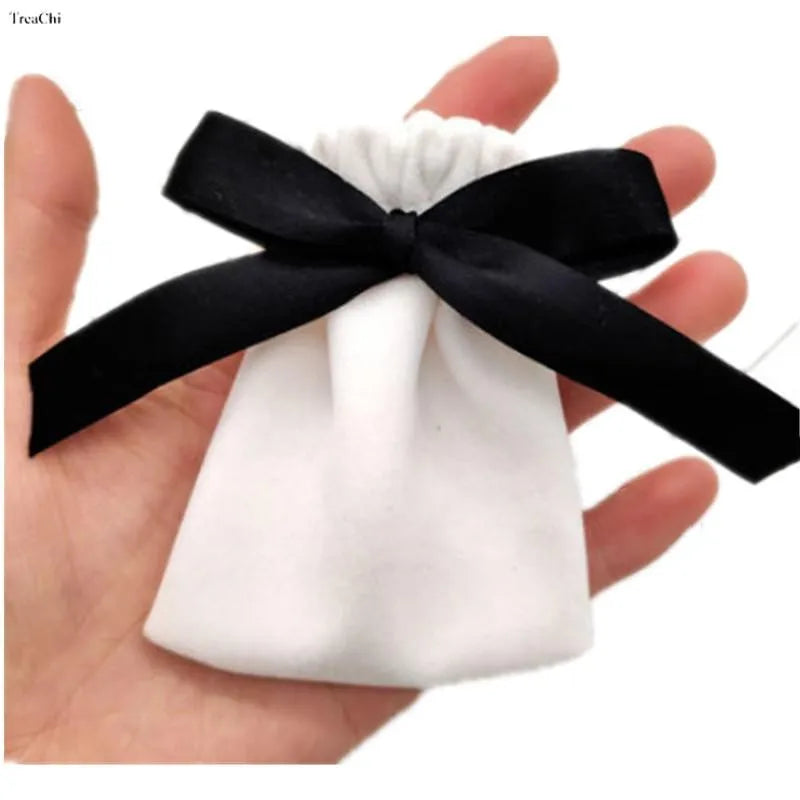 Handmade Flannel Pouches Velvet Ribbon Gift Bags Jewelry Bowknot Sack Makeup Lipstick Drawstring Pouch Party Wedding Gifts 50Pcs
