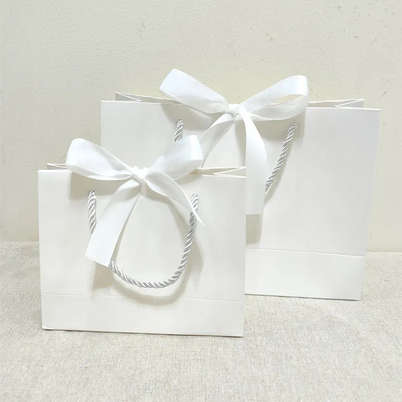White Gift Bag Jewelry Lipstick Multicolor Bow Ribbon Gift Box Birthday Party / Pajama Wig Graduation Celebration Gift Packaging