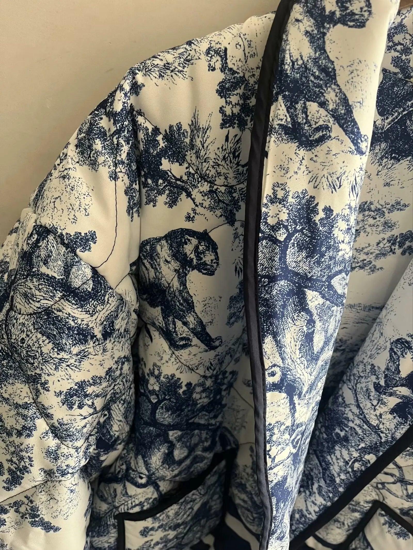 2024 Autumn And Winter New Women's Clothing European And American Ins Style Loose Collared Contrasting Printed Cotton Jacket