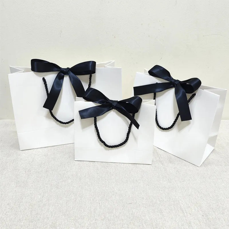 White Gift Bag Jewelry Lipstick Multicolor Bow Ribbon Gift Box Birthday Party / Pajama Wig Graduation Celebration Gift Packaging