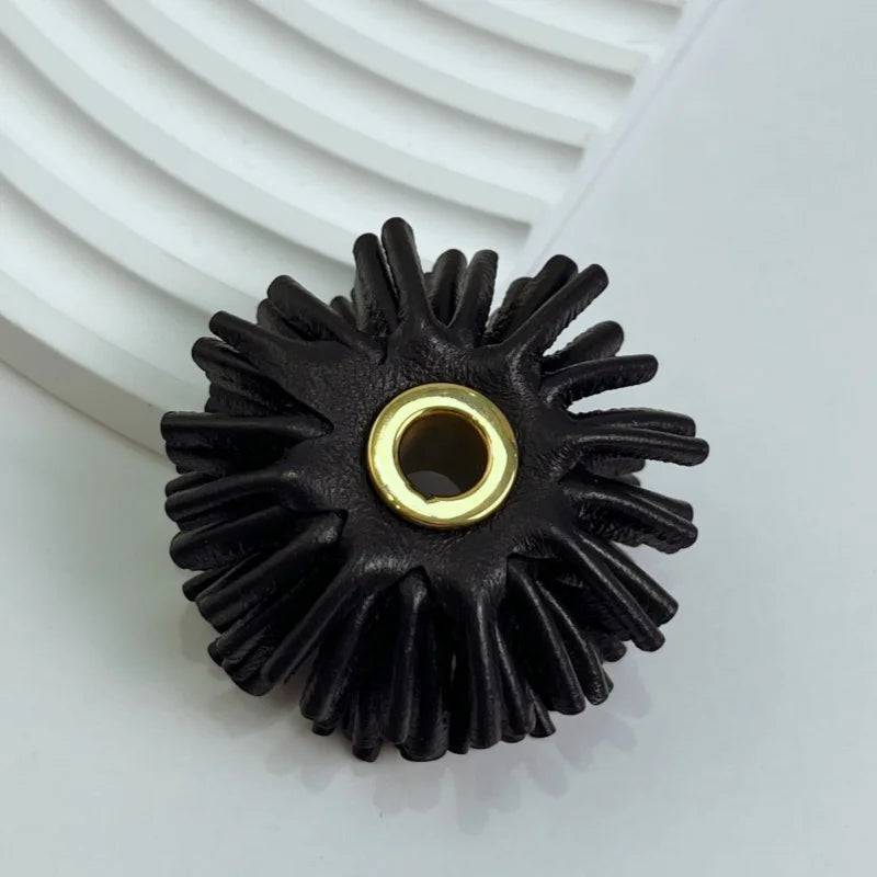 Popular French Flower Bag Pendant DIY Cute Quality Leather Flower Key Chain Necklace Pendant Ornament Jewelry Bag Pendant Gift