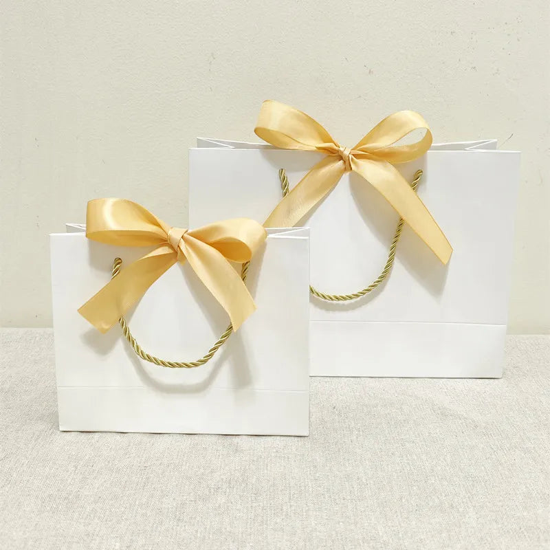White Gift Bag Jewelry Lipstick Multicolor Bow Ribbon Gift Box Birthday Party / Pajama Wig Graduation Celebration Gift Packaging