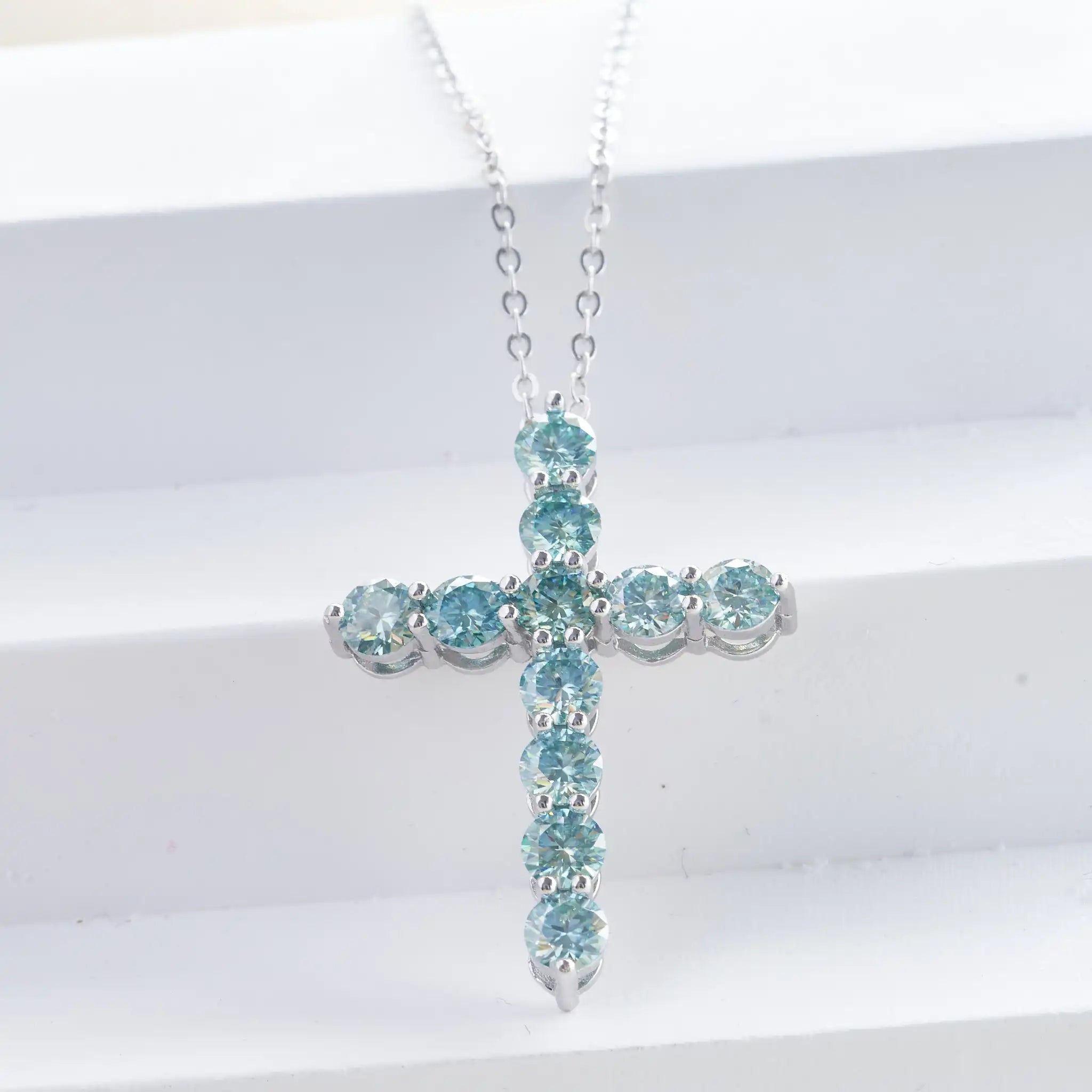 Full Moissanite Cross Pendant Necklace Original 925 Sterling Sliver Chain Plated 18k White Gold Fine Necklace for Women Jewelry
