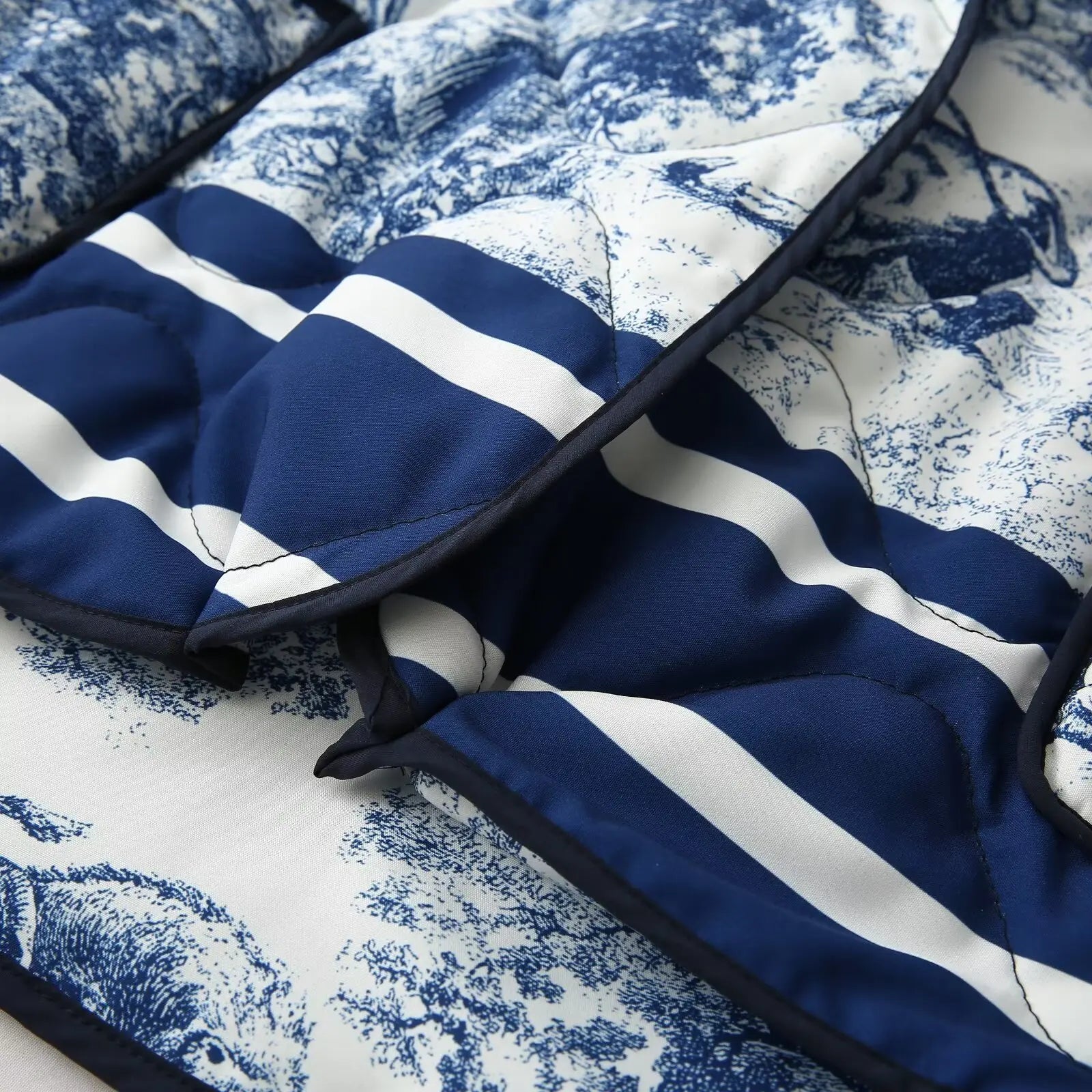 2024 Autumn And Winter New Women's Clothing European And American Ins Style Loose Collared Contrasting Printed Cotton Jacket