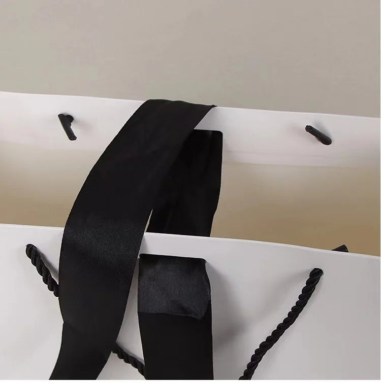 White Gift Bag Jewelry Lipstick Multicolor Bow Ribbon Gift Box Birthday Party / Pajama Wig Graduation Celebration Gift Packaging