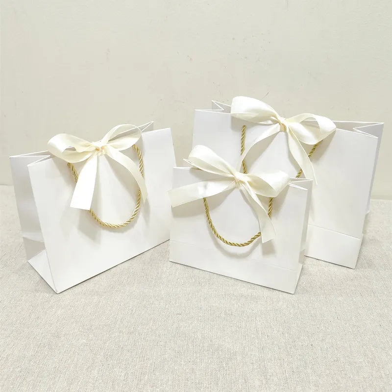 White Gift Bag Jewelry Lipstick Multicolor Bow Ribbon Gift Box Birthday Party / Pajama Wig Graduation Celebration Gift Packaging
