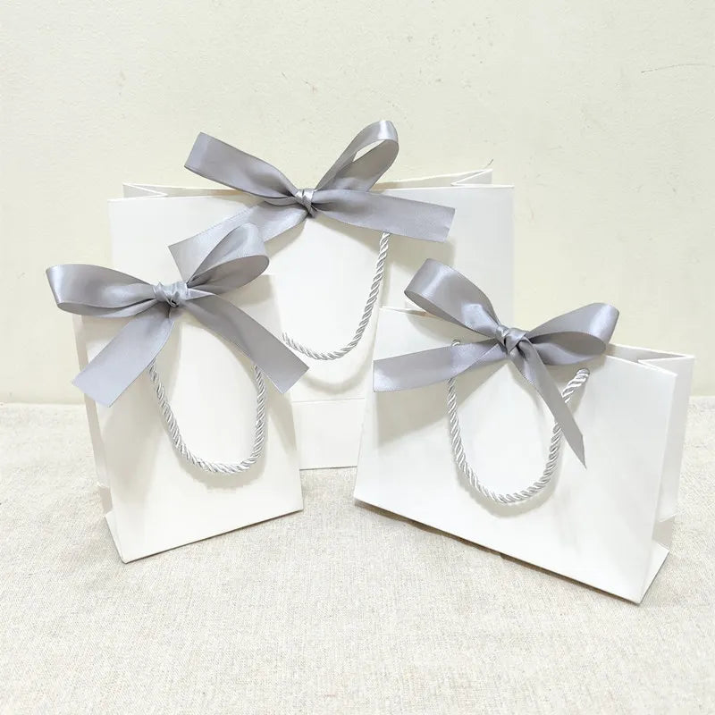 White Gift Bag Jewelry Lipstick Multicolor Bow Ribbon Gift Box Birthday Party / Pajama Wig Graduation Celebration Gift Packaging