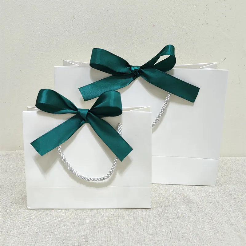 White Gift Bag Jewelry Lipstick Multicolor Bow Ribbon Gift Box Birthday Party / Pajama Wig Graduation Celebration Gift Packaging